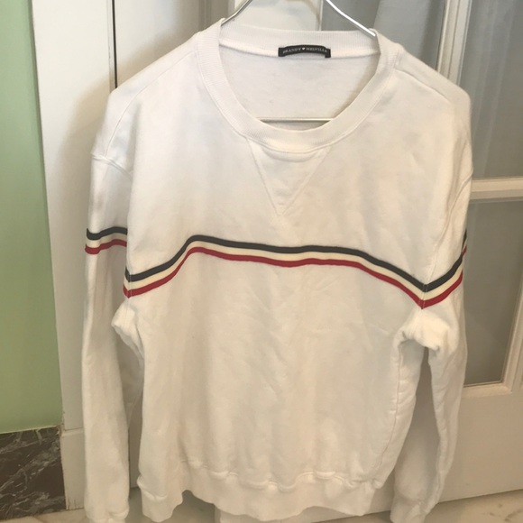Brandy Melville Tops - Brandy Melville sweatshirt Brandy Melville Tops - Brandy Melville sweatshirt
